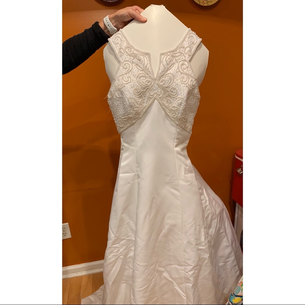 WEDDING DRESS !! White Moderate A-Line Style Dress